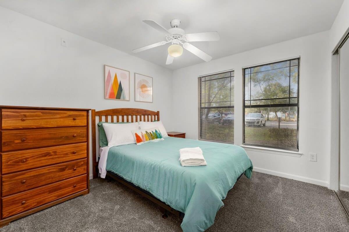 4Bd 2 Mi To Usf Free Pool + 24 Hour Gym Βίλα Τάμπα Εξωτερικό φωτογραφία